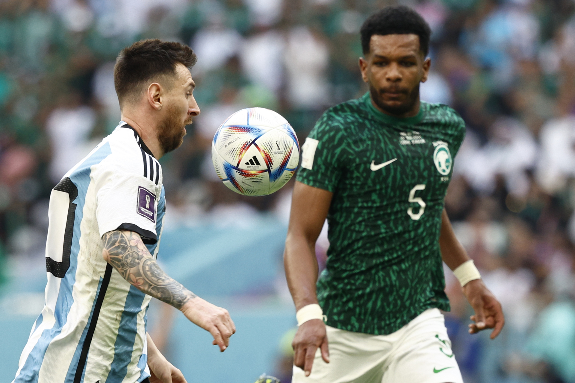 La selección de Argentina quedó obligada a ganar sus próximos dos partidos tras la caída a manos de Arabia