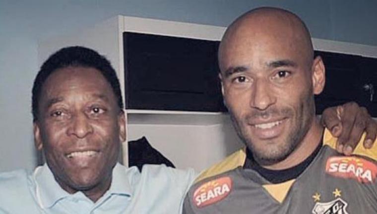 Pelé y Edinho previo a un partido