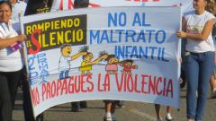 Imagen de referencia de marcha contra el abuso infantil. 