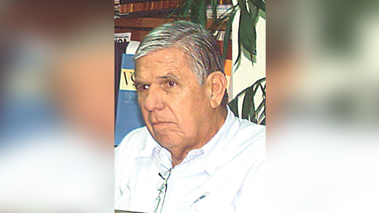 Arturo Fernández Renowitzky 
