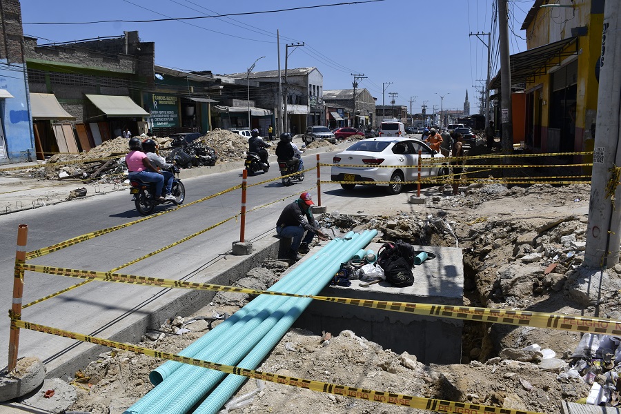 Aspecto de las obras que se desarrollan en la calle 30