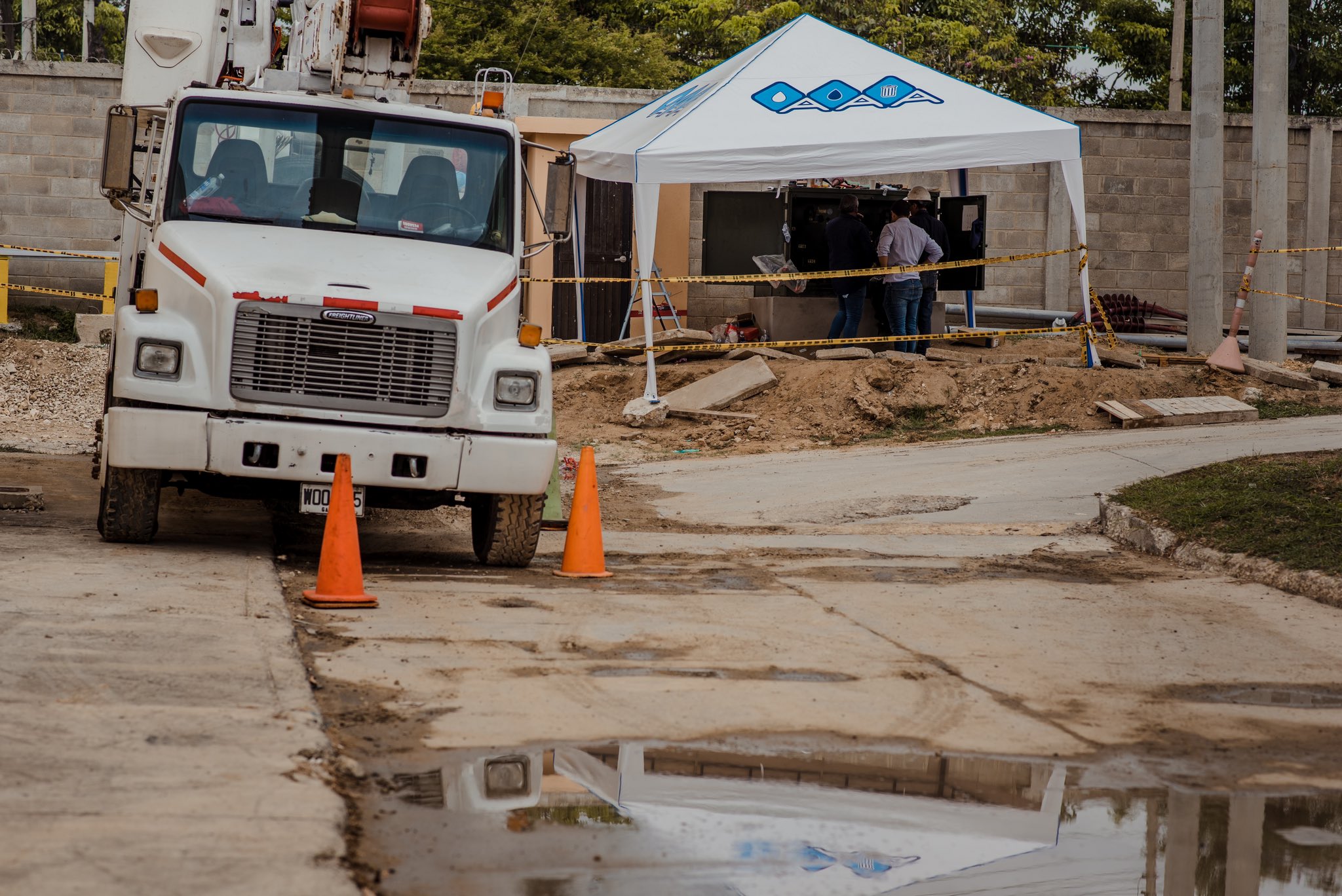 Aspecto de los trabajos de Triple A en barrios de la ciudad