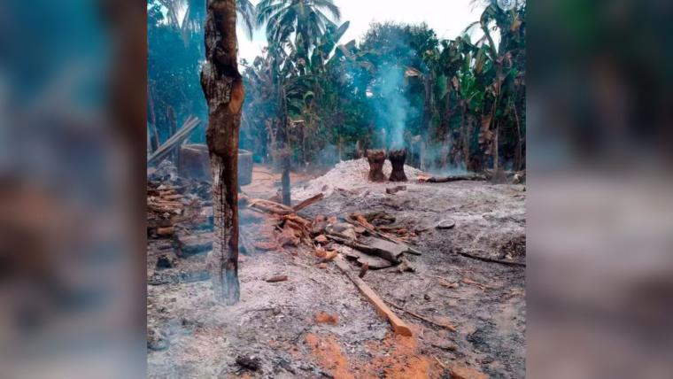La casa reducida a polvo y cenizas