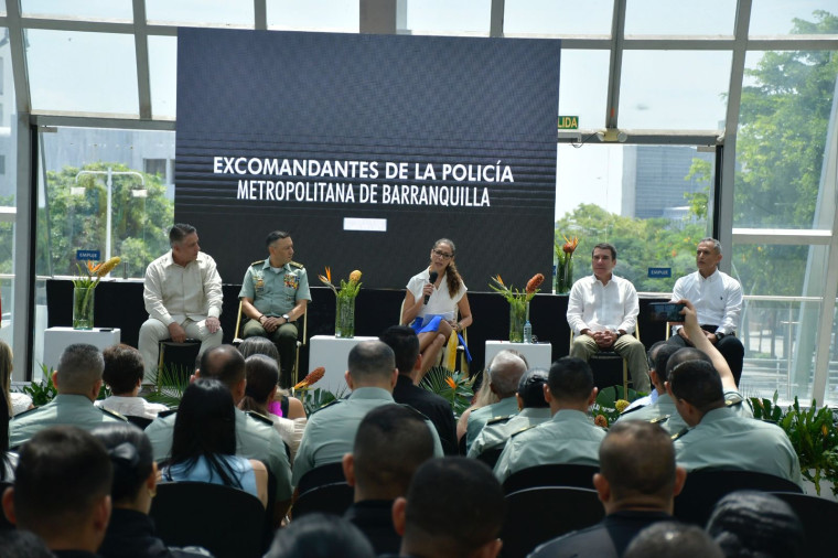 El aniversario se celebró con un conversatorio encabezado por la directora de EL HERALDO, Érika Fontalvo