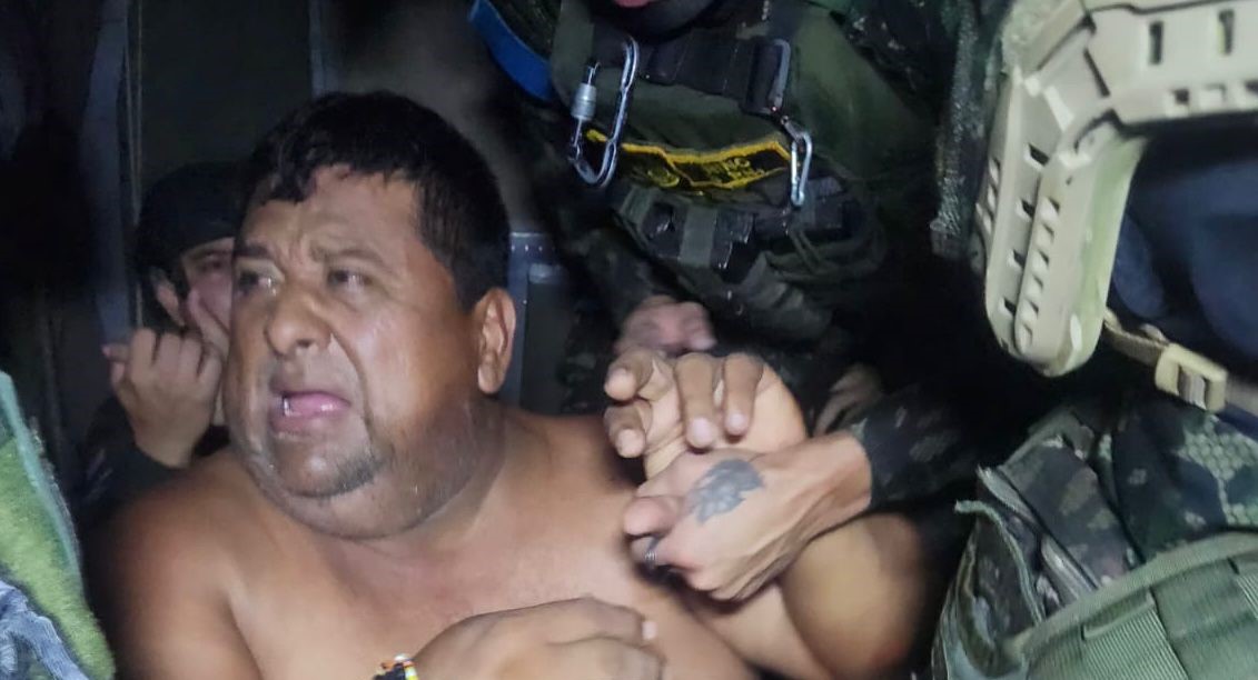 Alias 'Pequeño Juan' siendo capturado por el Ejército.