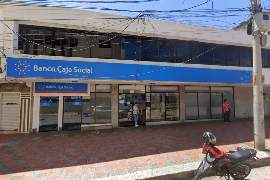 Banco Caja Social del centro de Barranquilla.