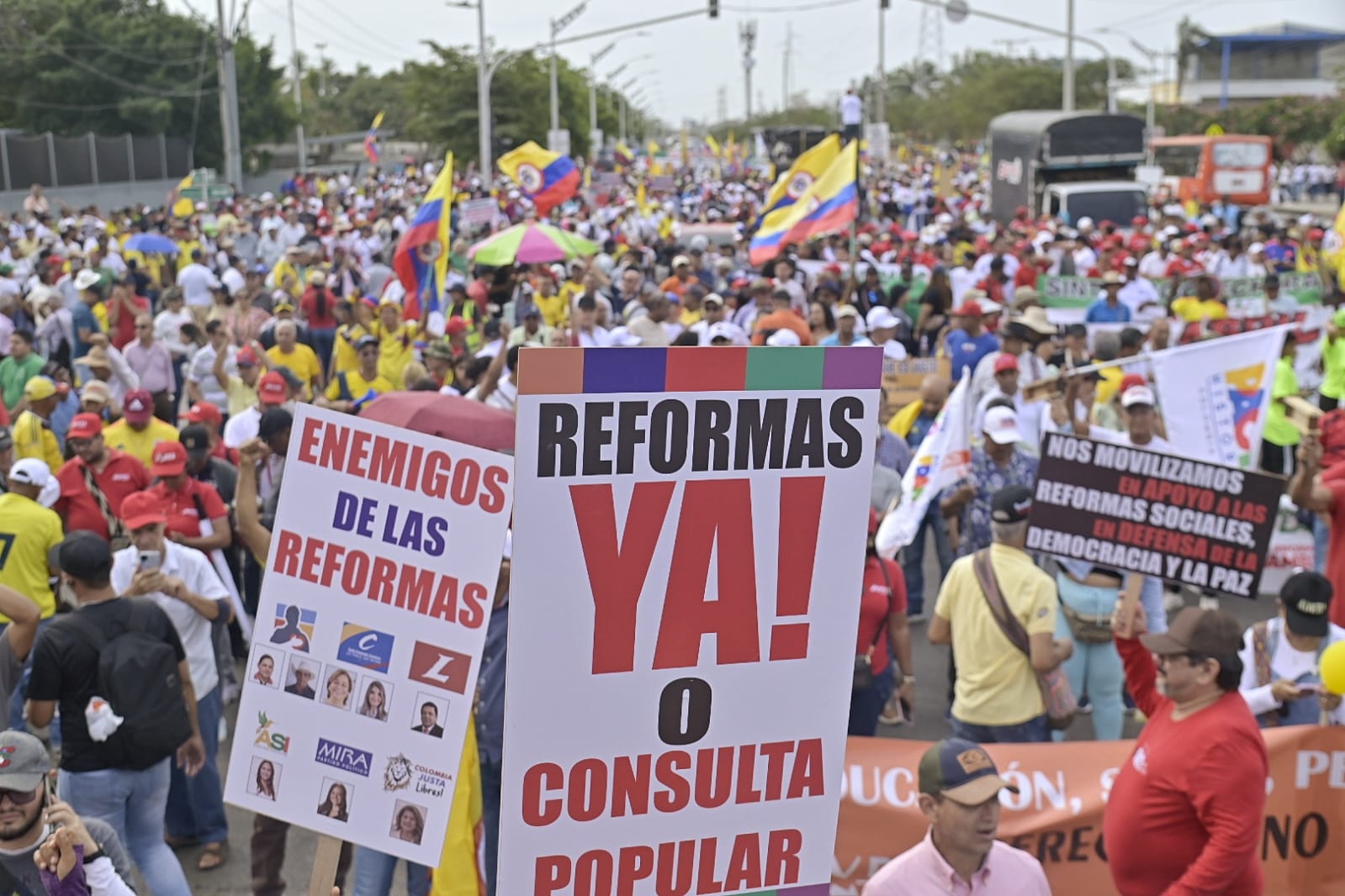 Marchas en Barranquilla a favor de reformas.