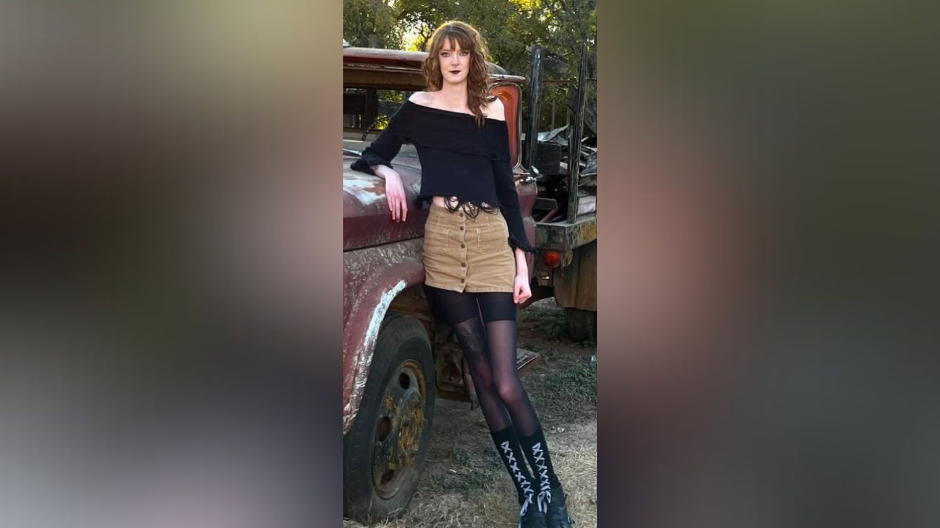 Joven que tiene las piernas más largas del mundo.