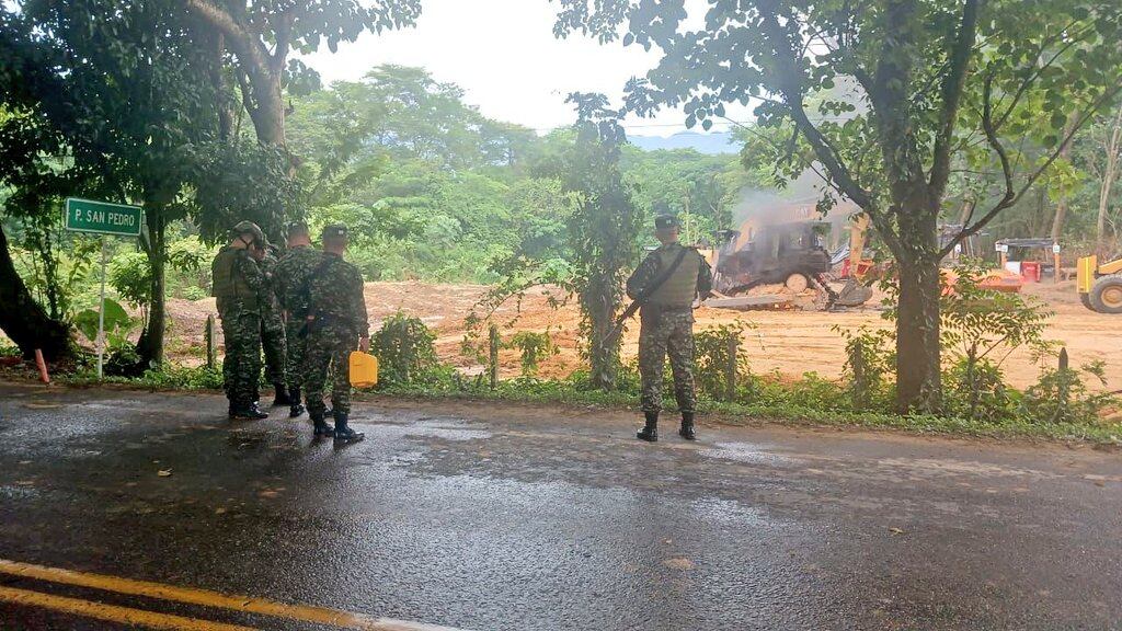 Autoridades en el Cesar tras quema del ELN a maquinaria pesada.