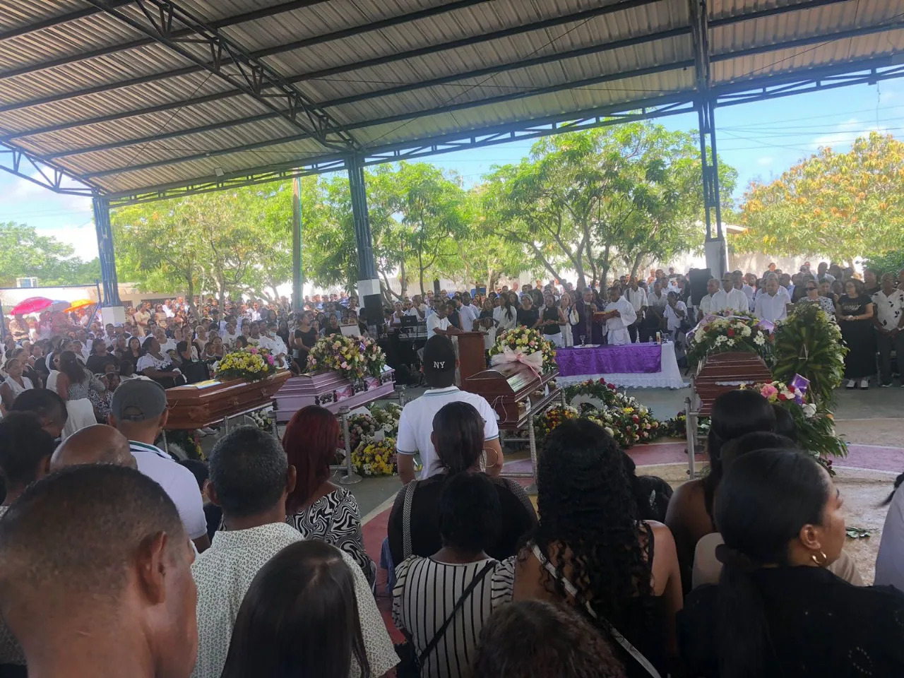 Homenaje a fallecidos en Dibulla.