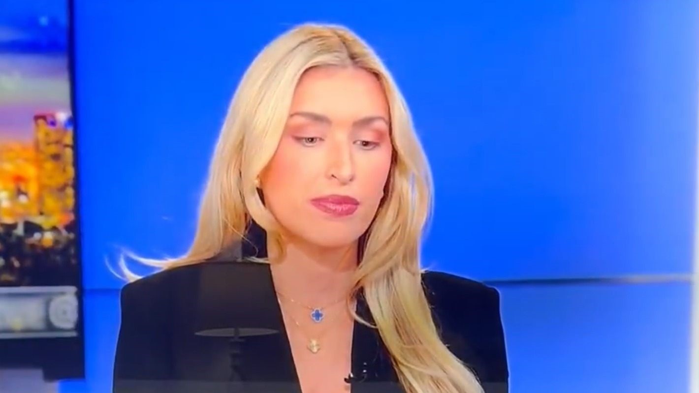 Periodista que se desmayó durante transmisión en vivo.