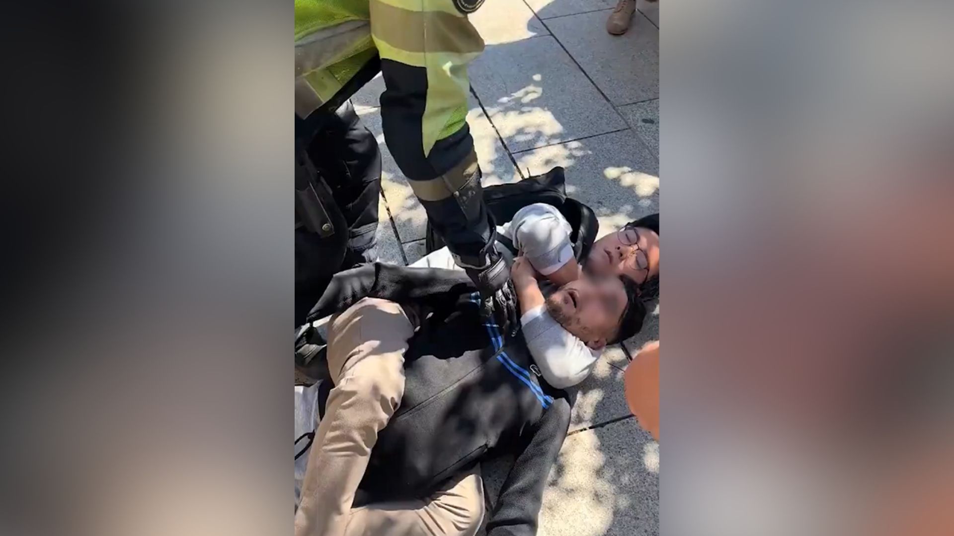 Turista chino que atrapó a ladrón.