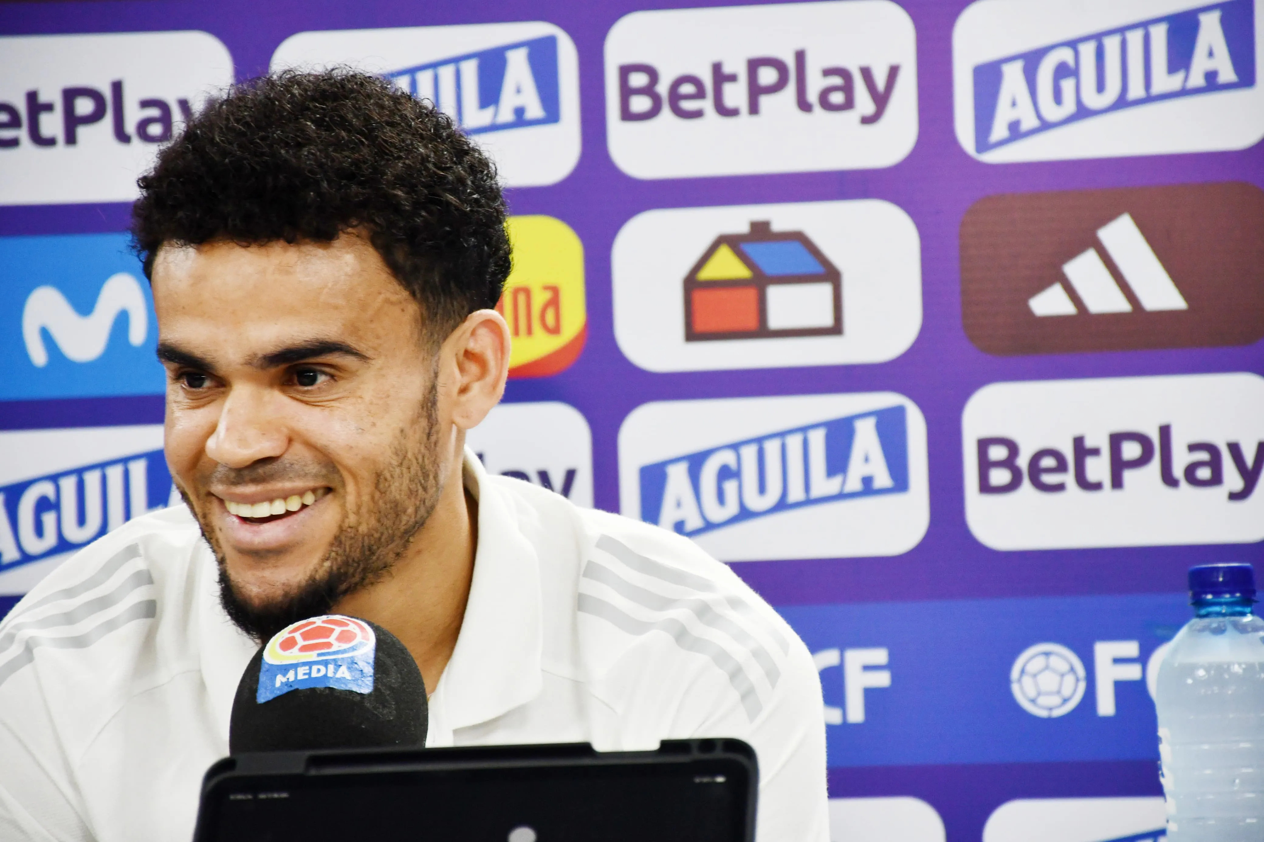 Luis Díaz en rueda de prensa.