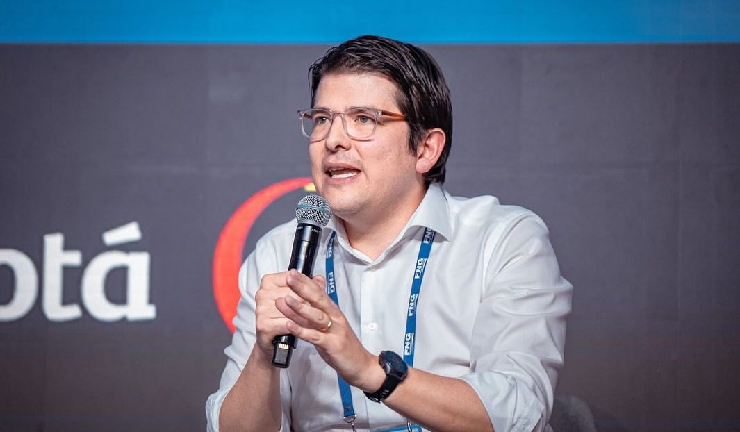 Miguel Uribe Turbay en un evento.