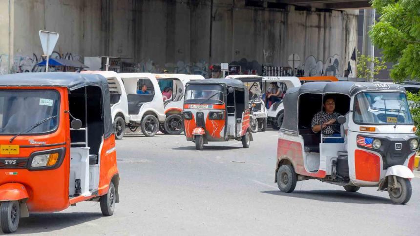 Motocarros en Soledad.