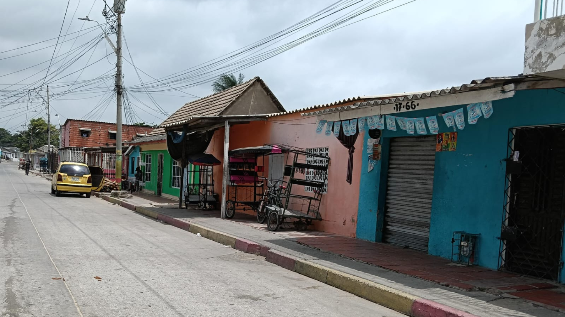 El atentado se perpetró dentro de una tienda del barrio Rebolo