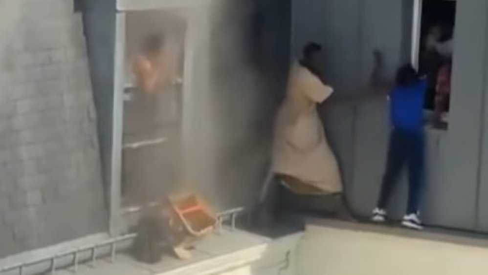 Hombre en París, héroe tras incendio.