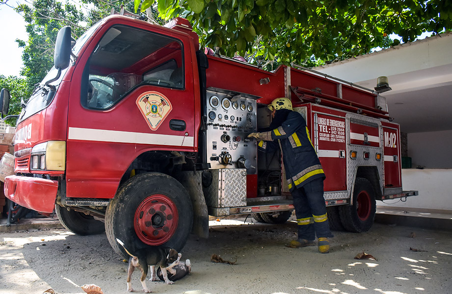 En el lugar hicieron presencia el cuerpo de bomberos