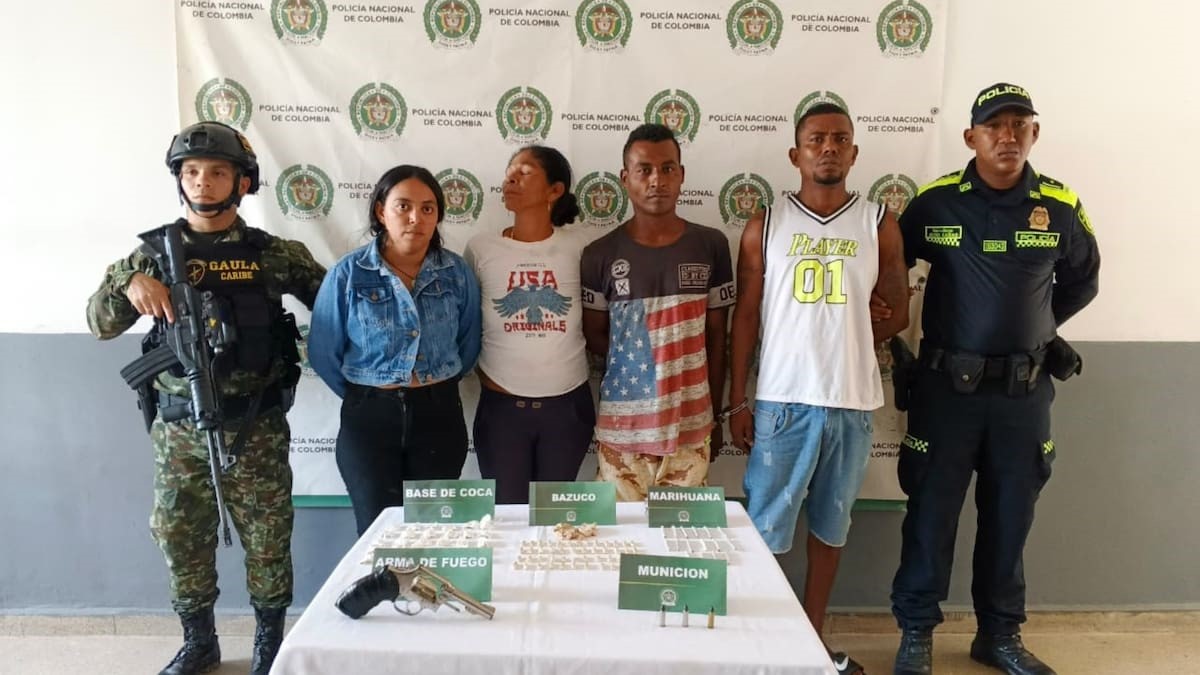 Los capturados fueron dejados a disposición de la Fiscalía General de la Nación.