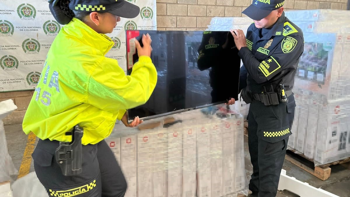 Momento del allanamiento y la incautación de la mercancía 