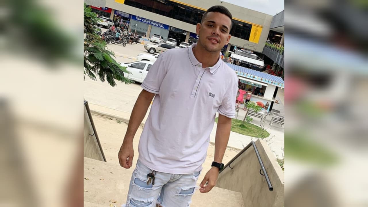 Leiner Adrián Serna Aldana.