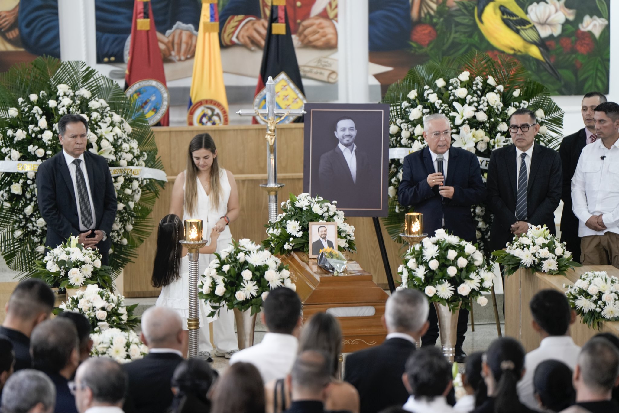 Despedida en Ocaña a Diógenes Quintero, fallecido en accidente aéreo.