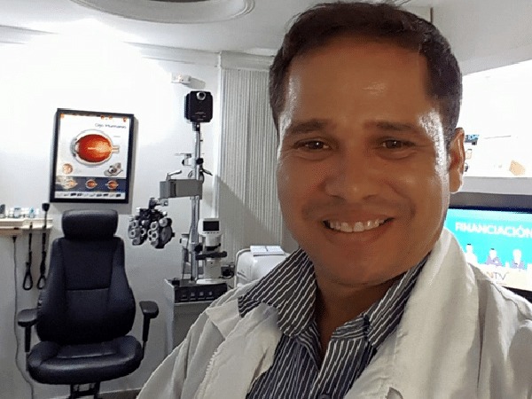 Carlos Enrique Rojas Ávila, médico asesinado