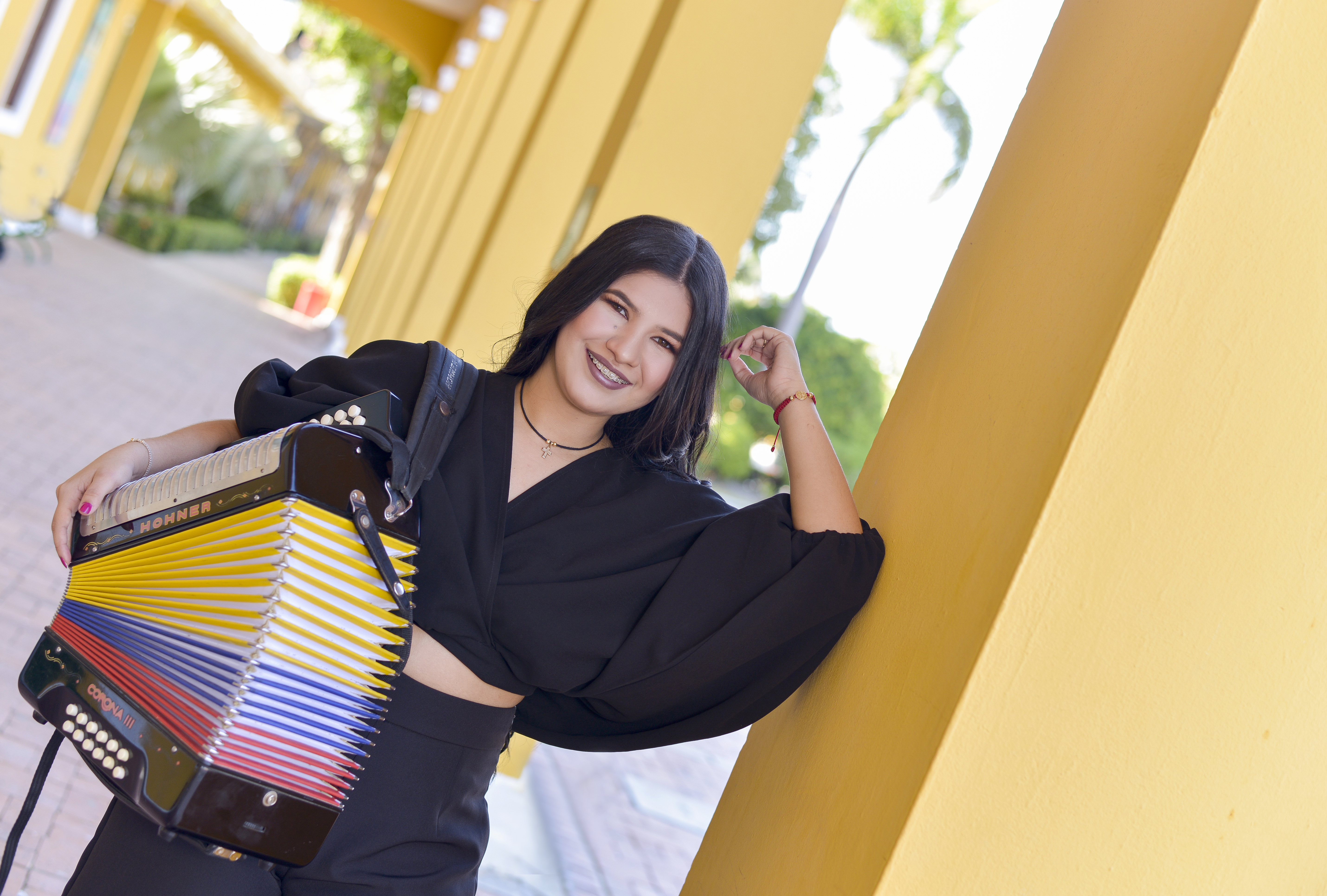 Reina Vallenata Loraine Lara