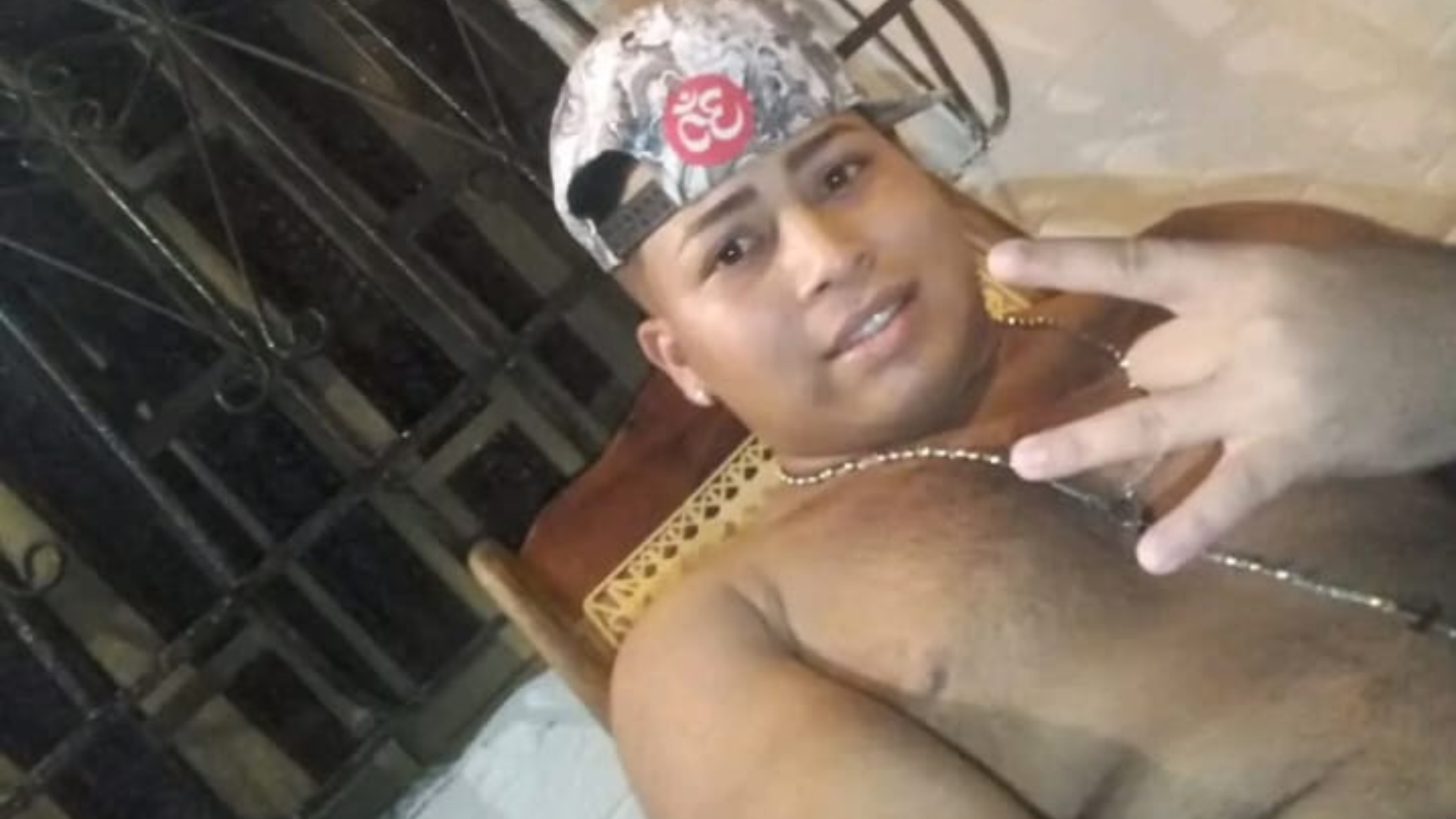 Jhon Jean Pierre Marín Manotas, de 28 años de edad, asesinado a tiros dentro de su vivienda.