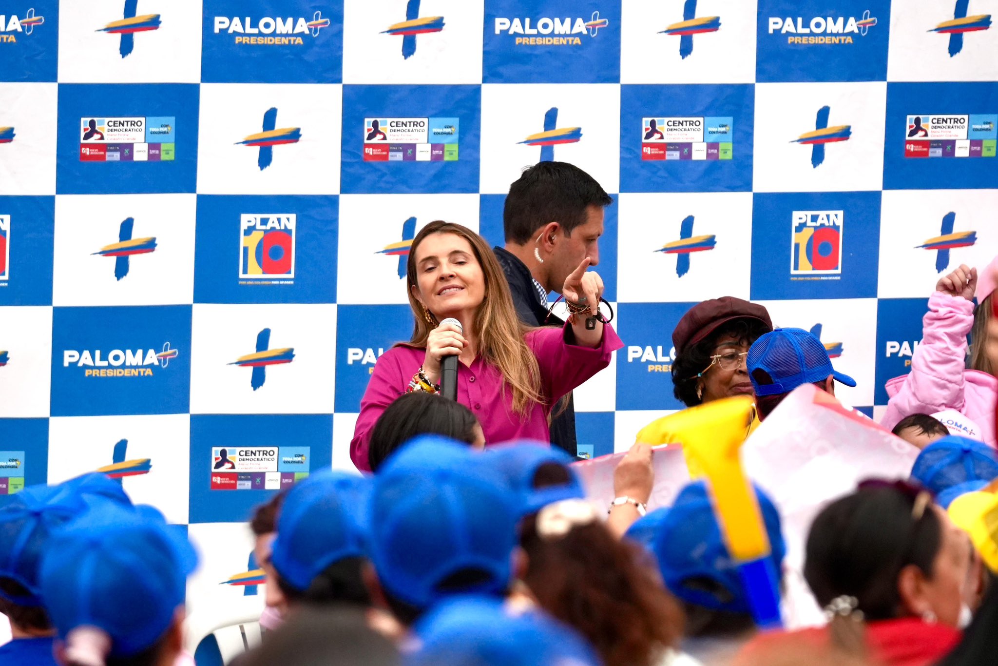 Paloma Valencia en campaña