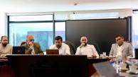 Reunión entre autoridades y privados