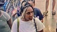 Mujer que habría golpeado a cajera de Walmart.