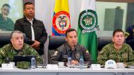 Pedro Sánchez en el PMU junto a la Policía y las Fuerzas Militares