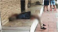 Cuerpo de víctima del hecho de sangre.