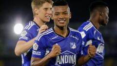 Óscar Cortés celebrando un gol con Millonarios.