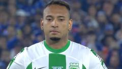 Jarlan Barrera instantes antes de la ejecución del penal que le costó la victoria al equipo 'verdolaga'.