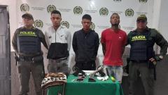 Los tres sujetos capturados por las autoridades