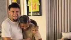 Luis Díaz en compañía del humorista Luis Torres.