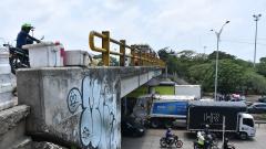 El puente presenta deterioros estructurales, afectaciones en su capa de rodadura y erosión en los taludes de la oreja sur occidental, entre otros problemas.