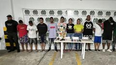 Fotografía de reseña de los Costeños capturados en la redada del Gaula.