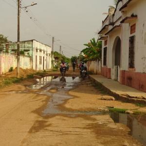 Se pueden ordenar medidas como el cambio de residencia, cuando estas problemáticas se presentan. 