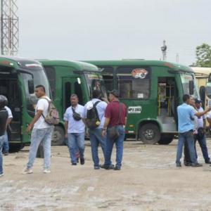 Los conductores aún no salen a prestar el servicio de transporte.