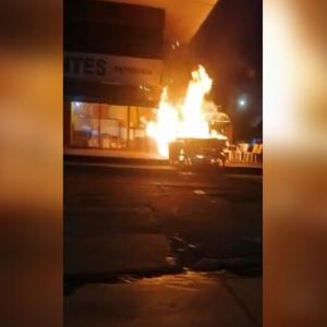 El hecho se presentó aproximadamente a las 7:00 p.m.