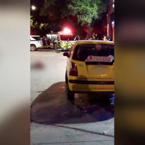 Dos personas fallecidas y una más herida dejó el ataque.