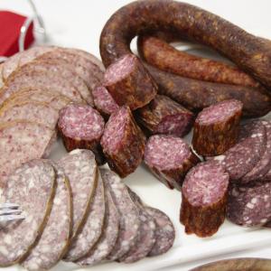 El hombre se habría comido 5 rellenas y una longaniza.