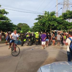 Al joven lo encontró la comunidad con heridas y golpes.