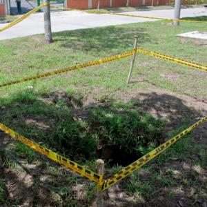 Hasta el momento se tiene que la joven estudiante cayó a la alcantarilla de manera accidental y eso derivó en su muerte.