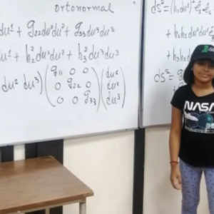  Adhara Pérez, niña prodigio 