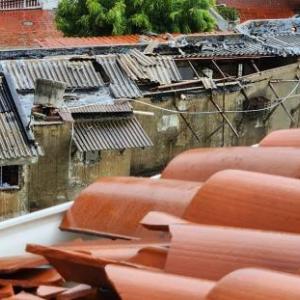 El fuerte aguacero vino acompañado de fracciones de hielo que cayeron desde el cielo