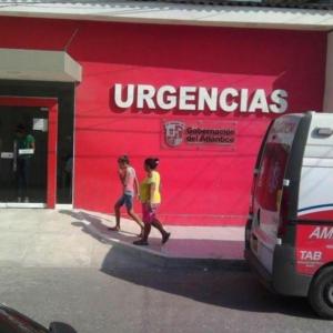 La mujer alcanzó a ser trasladada a un centro médico, pero llegó sin signos vitales. 